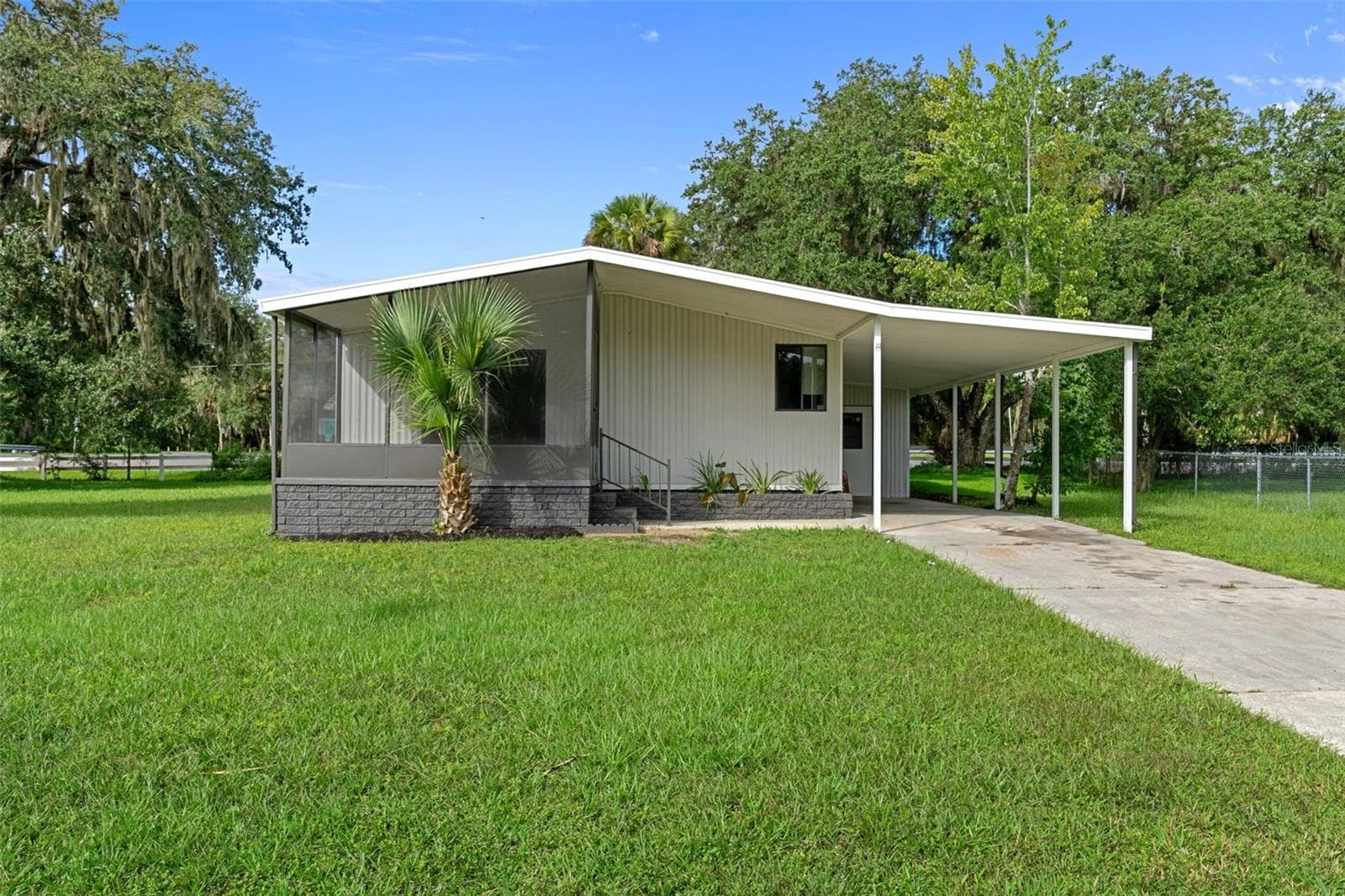 22 CANAL CT