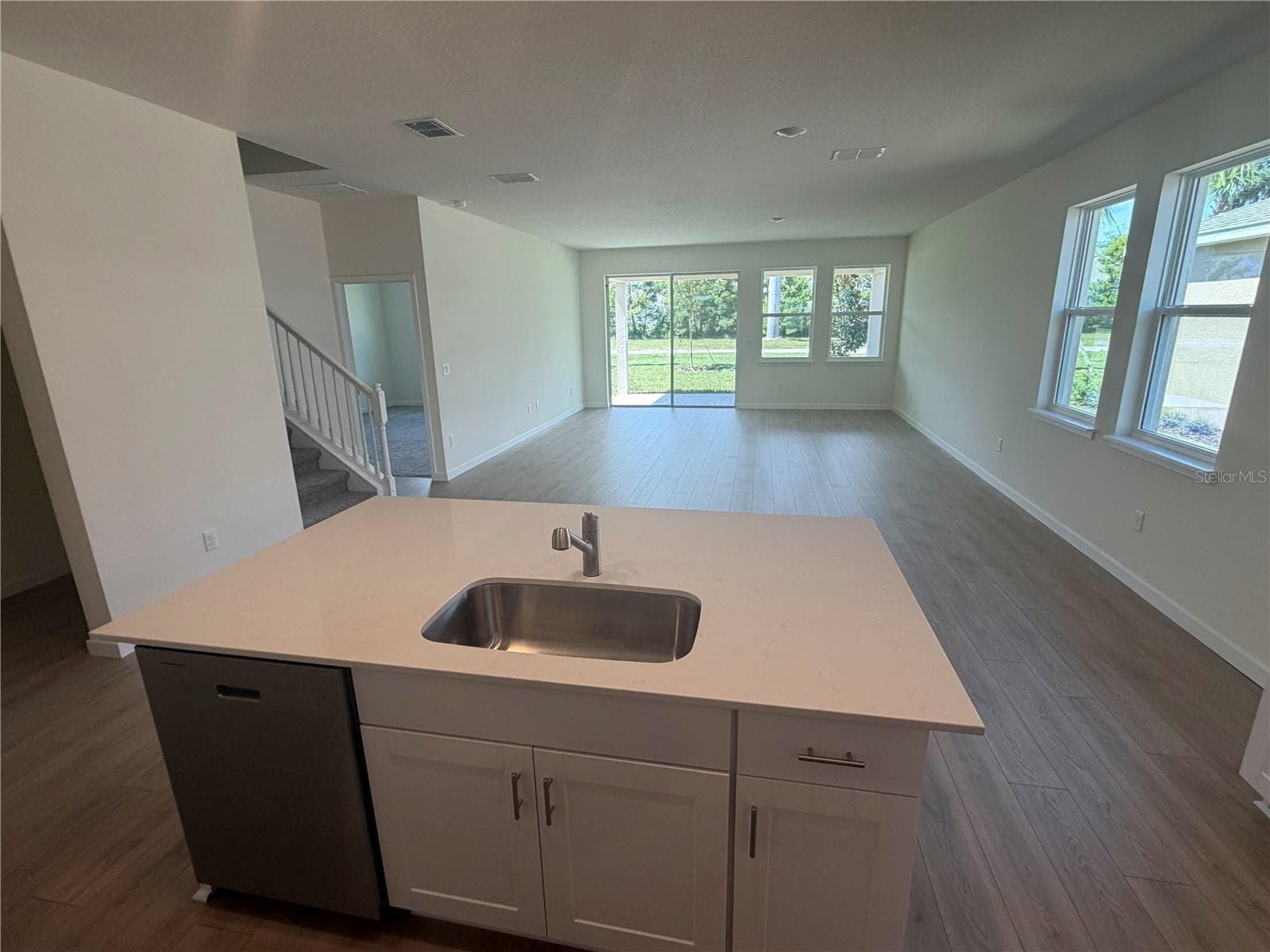 Single Family Residence at 3024 KINGSMAN TRL, ORMOND BEACH, photo 3 of 50