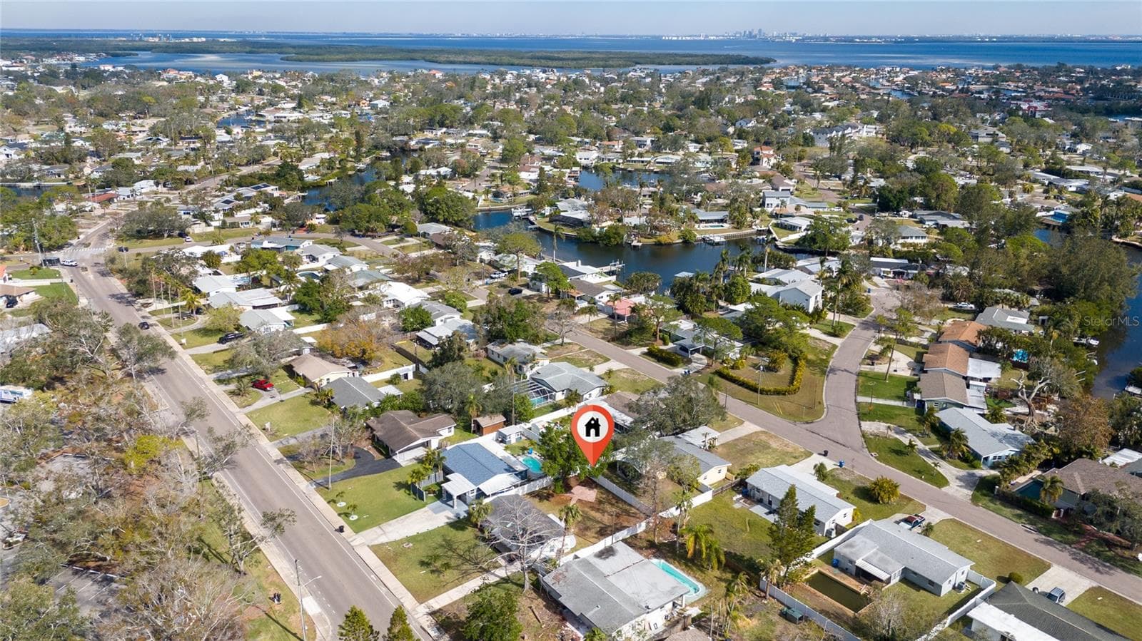Single Family Residence at 4401 SHORE ACRES BLVD NE, ST PETERSBURG, photo 41 of 48