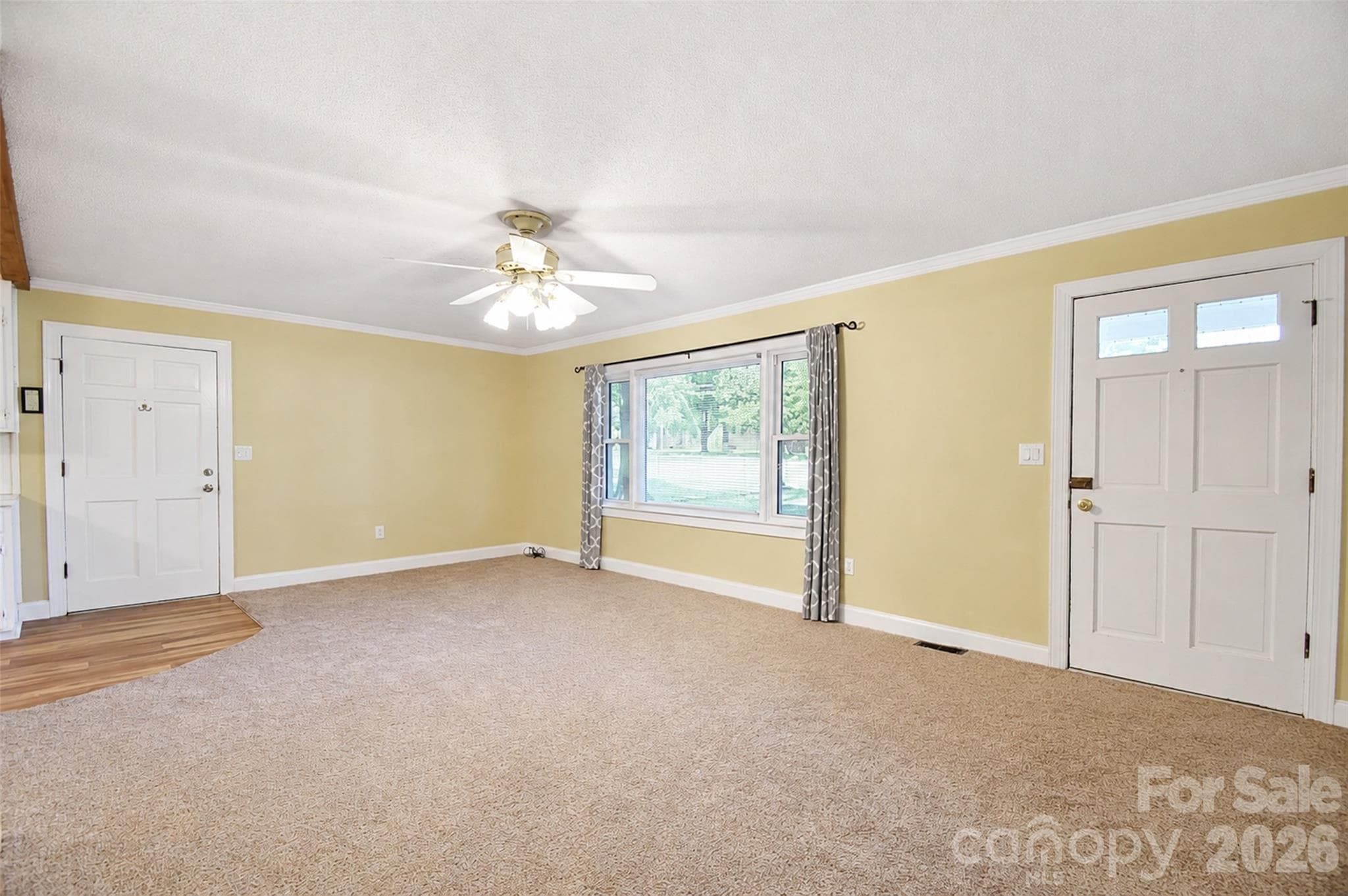 Living Rm - 2281 Munsen Road, Concord