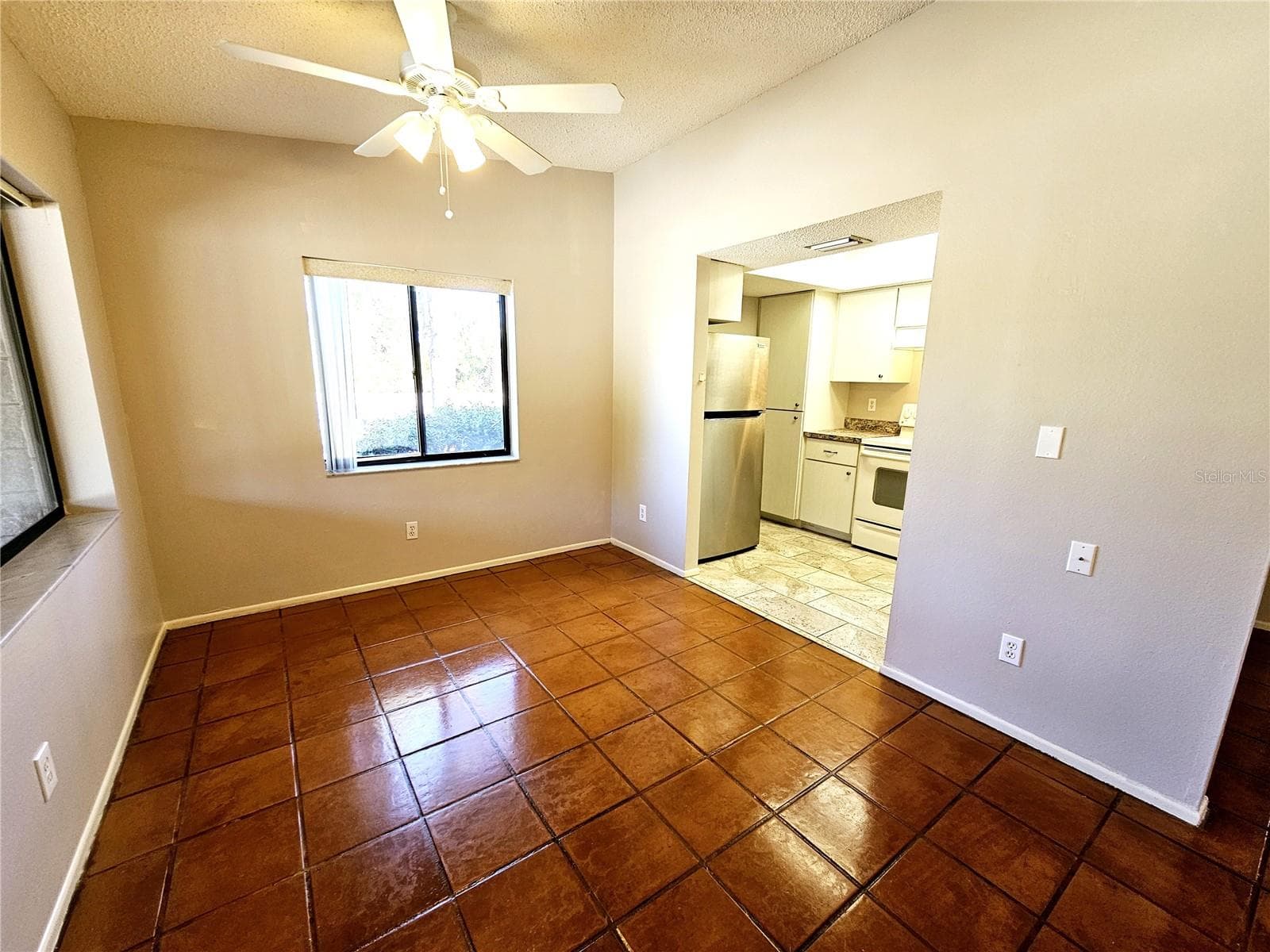 Dining room - 9000 GRIGGS RD #A, ENGLEWOOD