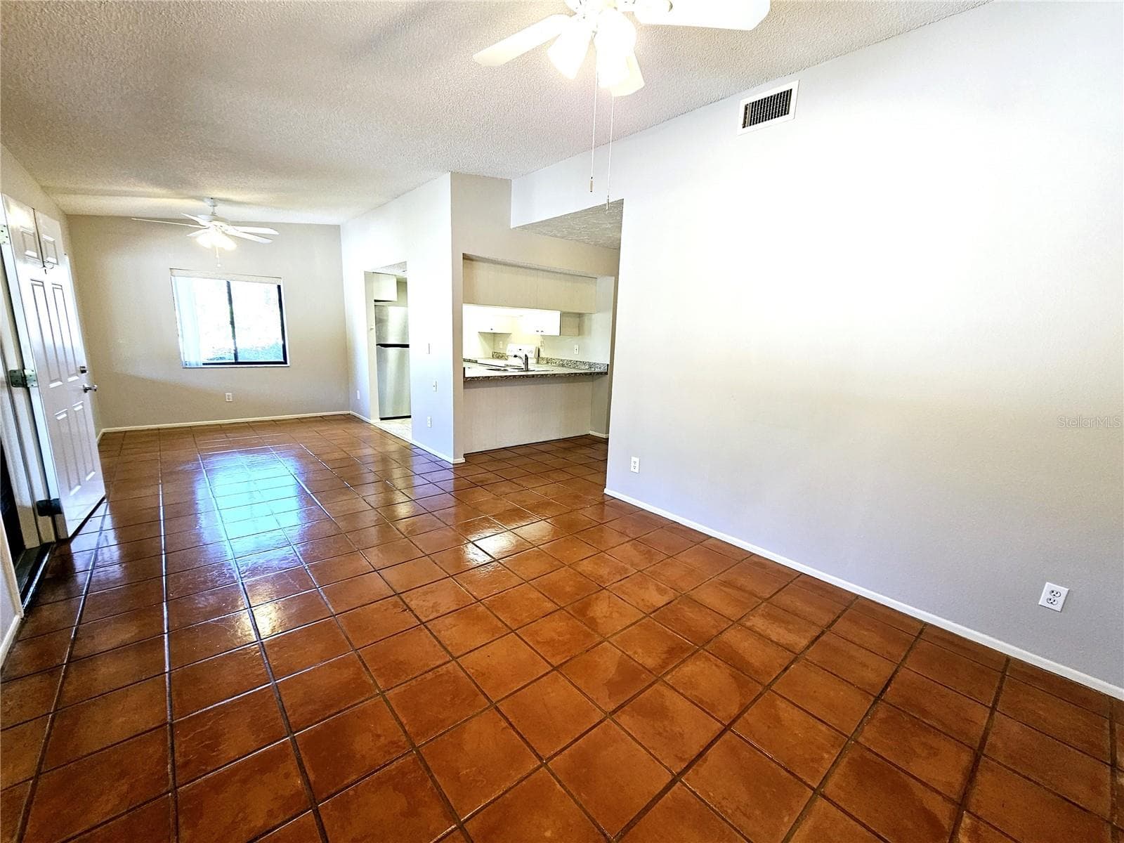 Living room-dining room - 9000 GRIGGS RD #A, ENGLEWOOD