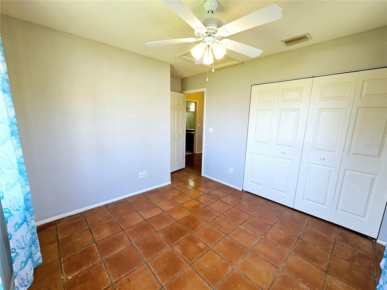 Guest bedroom - 9000 GRIGGS RD #A, ENGLEWOOD