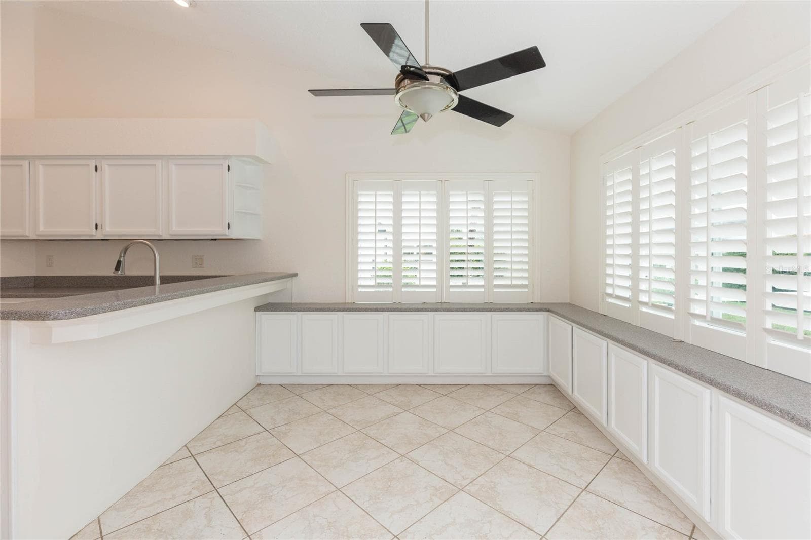 Single Family Residence at 2009 NEW BEDFORD DR, SUN CITY CENTER, photo 15 of 44