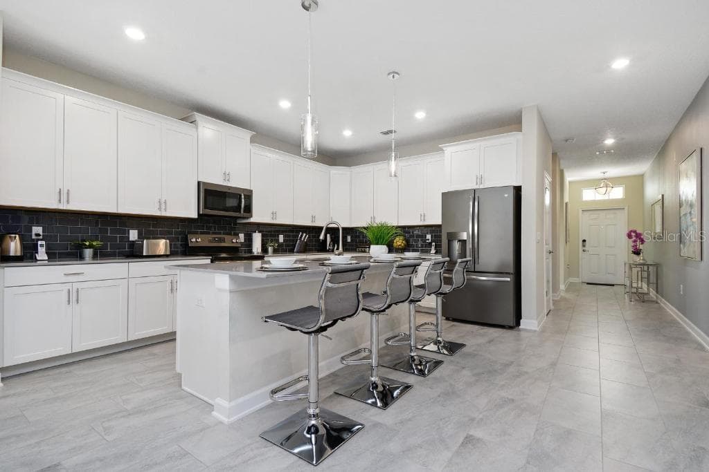 Villa at 1585 MULLIGAN BLVD, DAVENPORT, photo 9 of 22