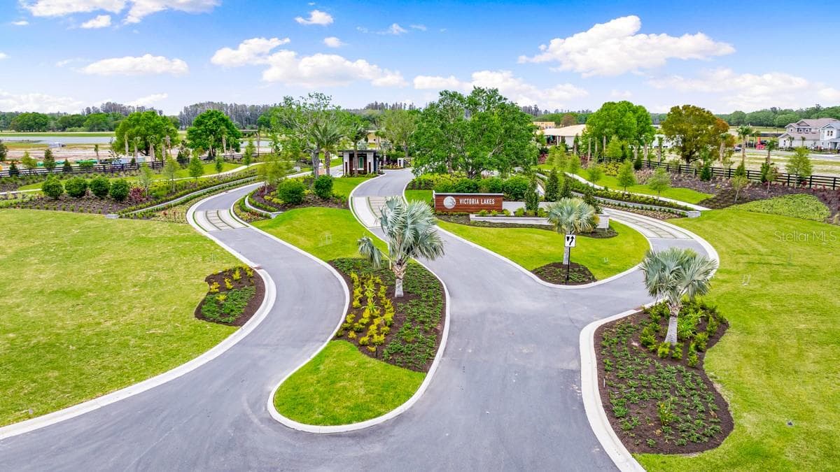 Victoria Lakes Community Entrance - 11164 MANOR HOUSE LN, ODESSA