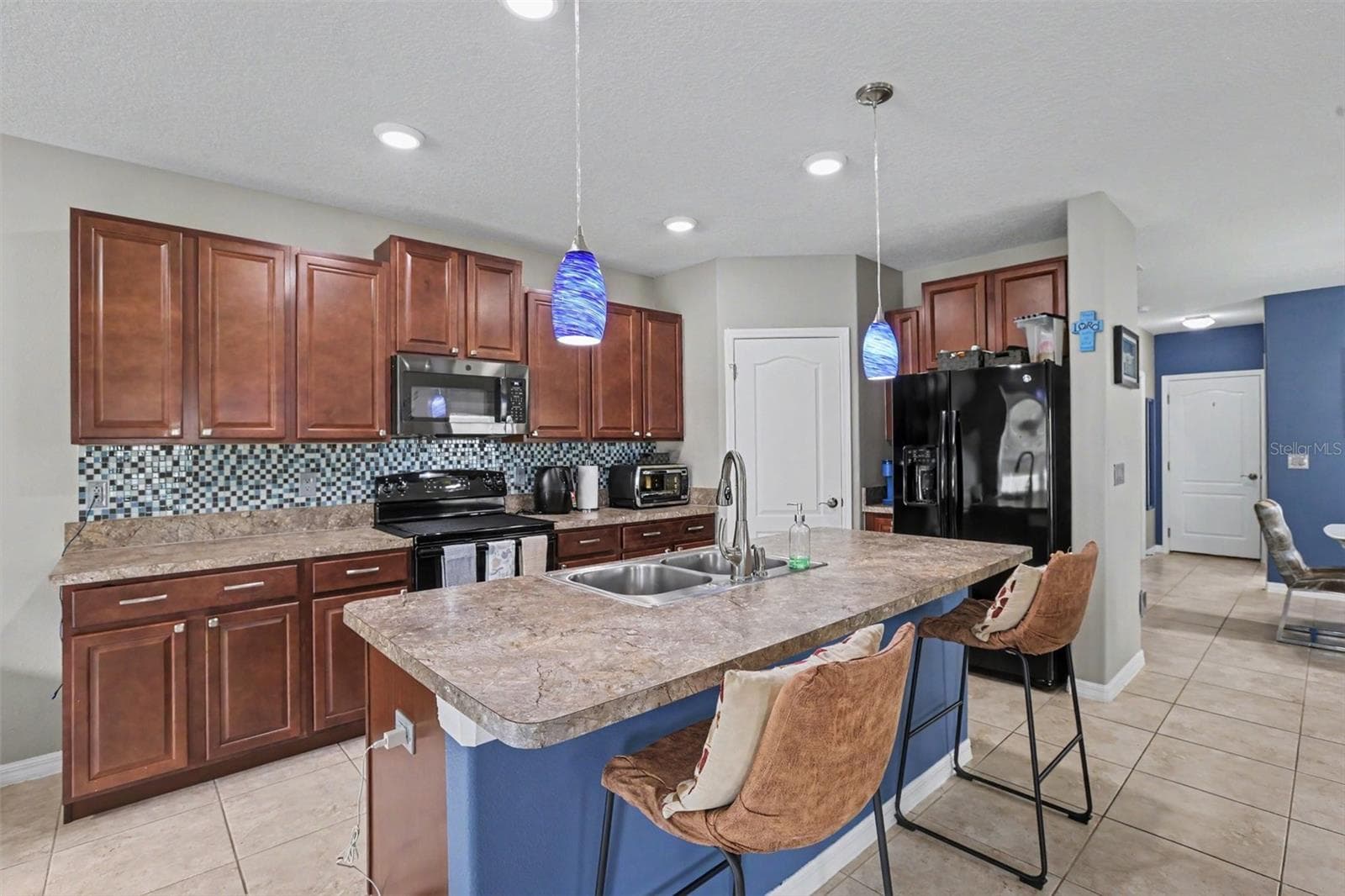Single Family Residence at 4956 REFLECTING POND CIR, WIMAUMA, photo 10 of 30