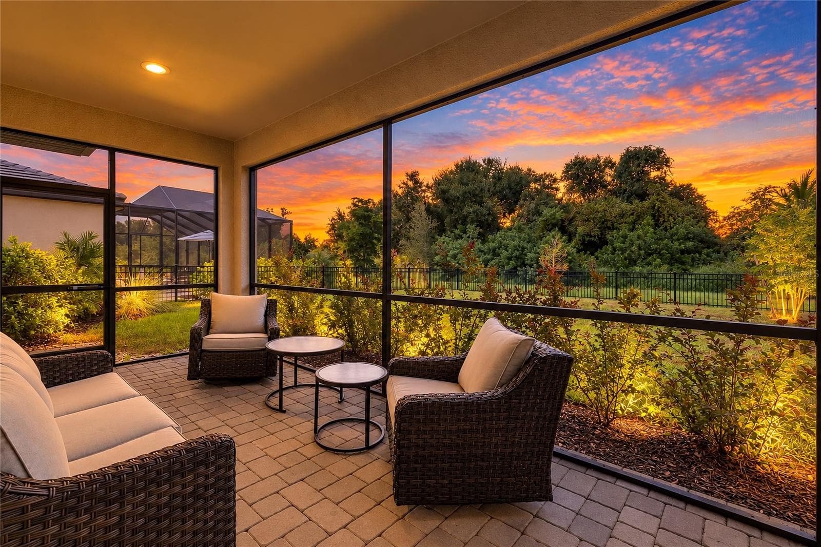 Single Family Residence at 5026 SARATOGA SPRINGS RUN, BRADENTON, photo 3 of 98