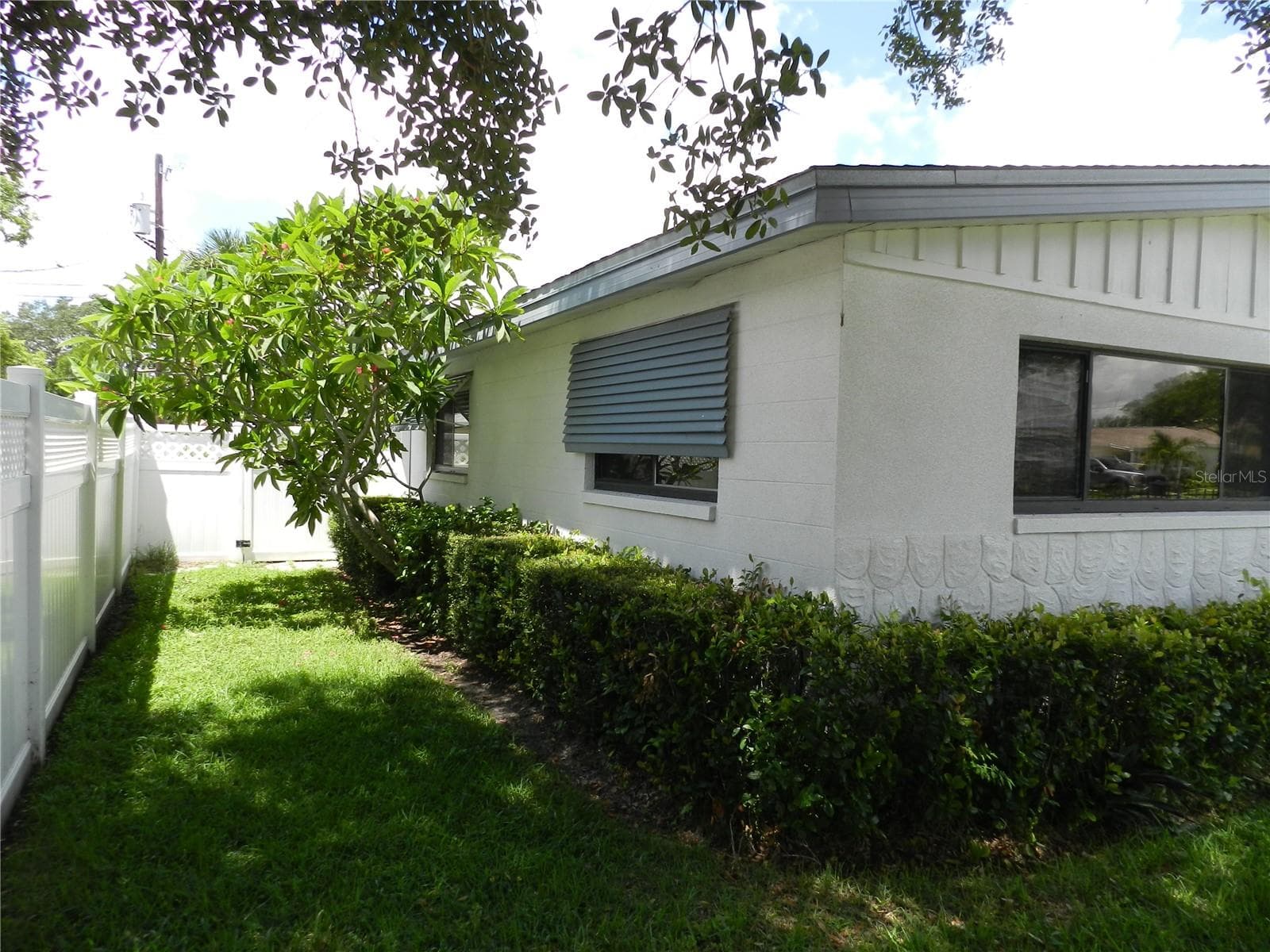 Single Family Residence at 7454 1ST WAY N, ST PETERSBURG, photo 5 of 22