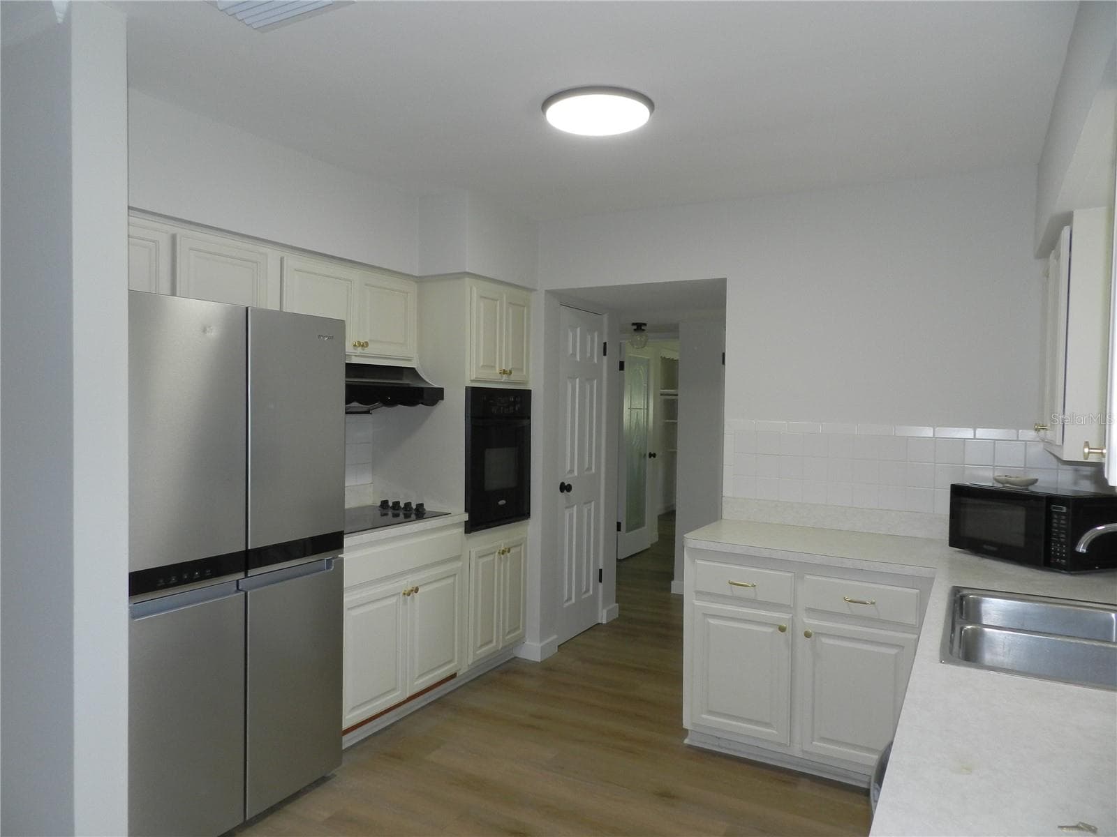 Single Family Residence at 7454 1ST WAY N, ST PETERSBURG, photo 10 of 22