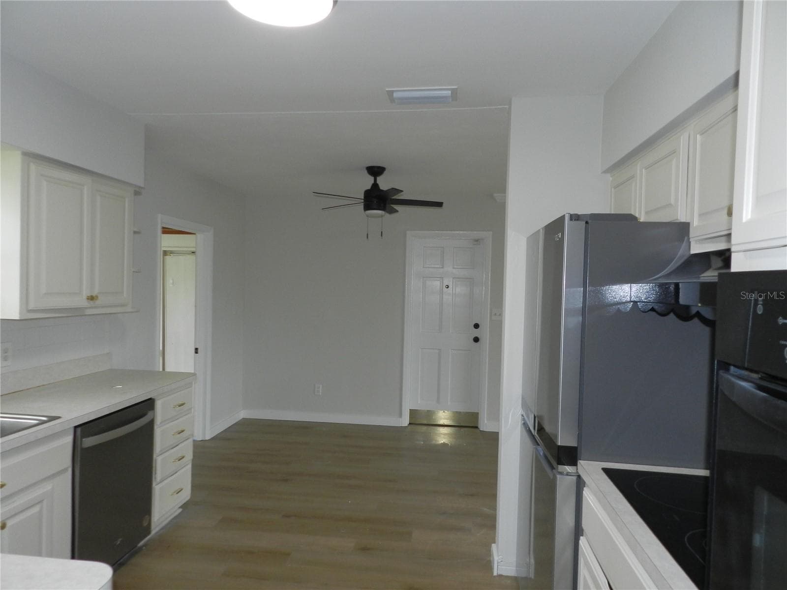 Single Family Residence at 7454 1ST WAY N, ST PETERSBURG, photo 12 of 22