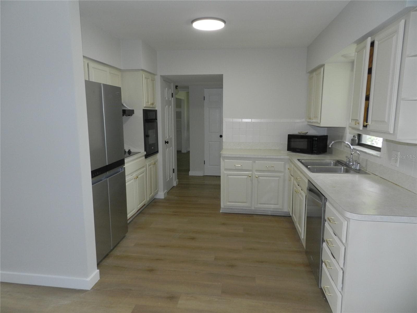 Single Family Residence at 7454 1ST WAY N, ST PETERSBURG, photo 19 of 22