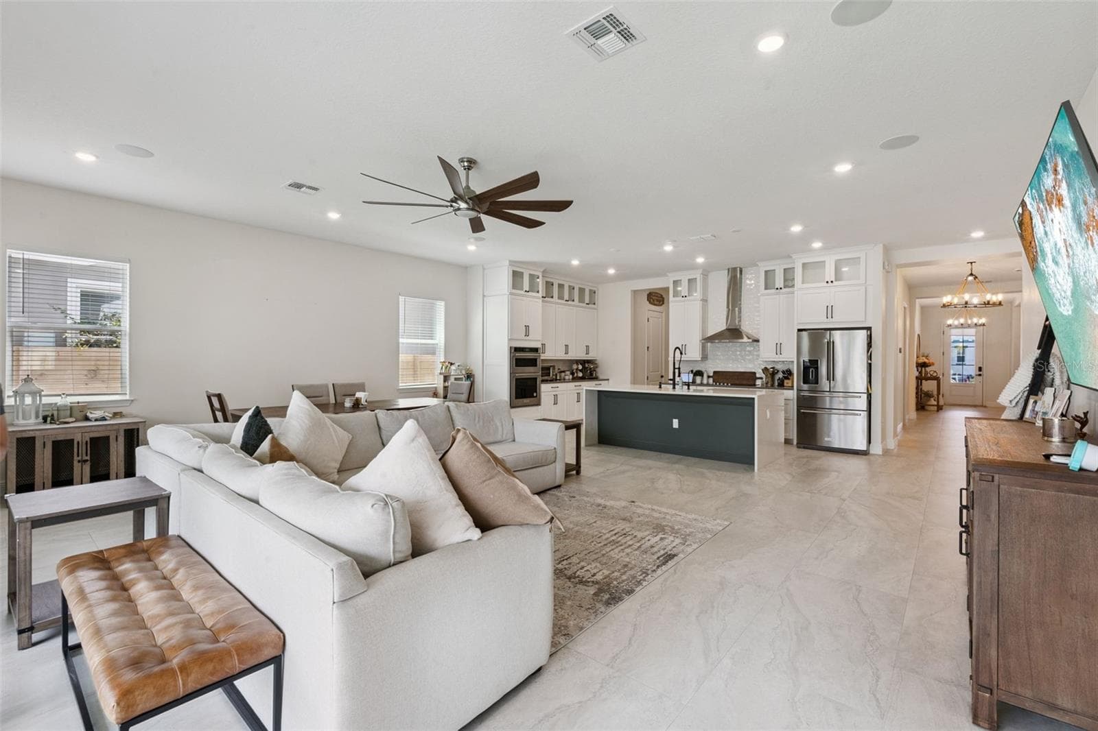 Single Family Residence at 13301 MCMILLAN DR, ORLANDO, photo 9 of 86