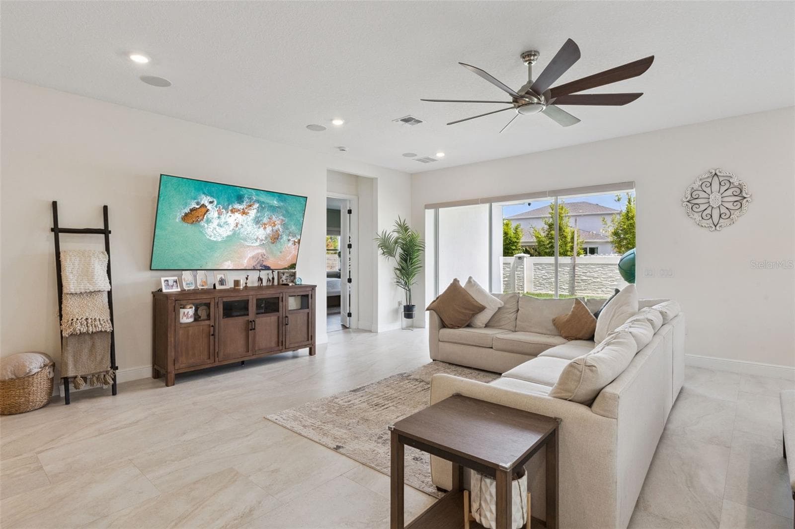 Single Family Residence at 13301 MCMILLAN DR, ORLANDO, photo 10 of 86