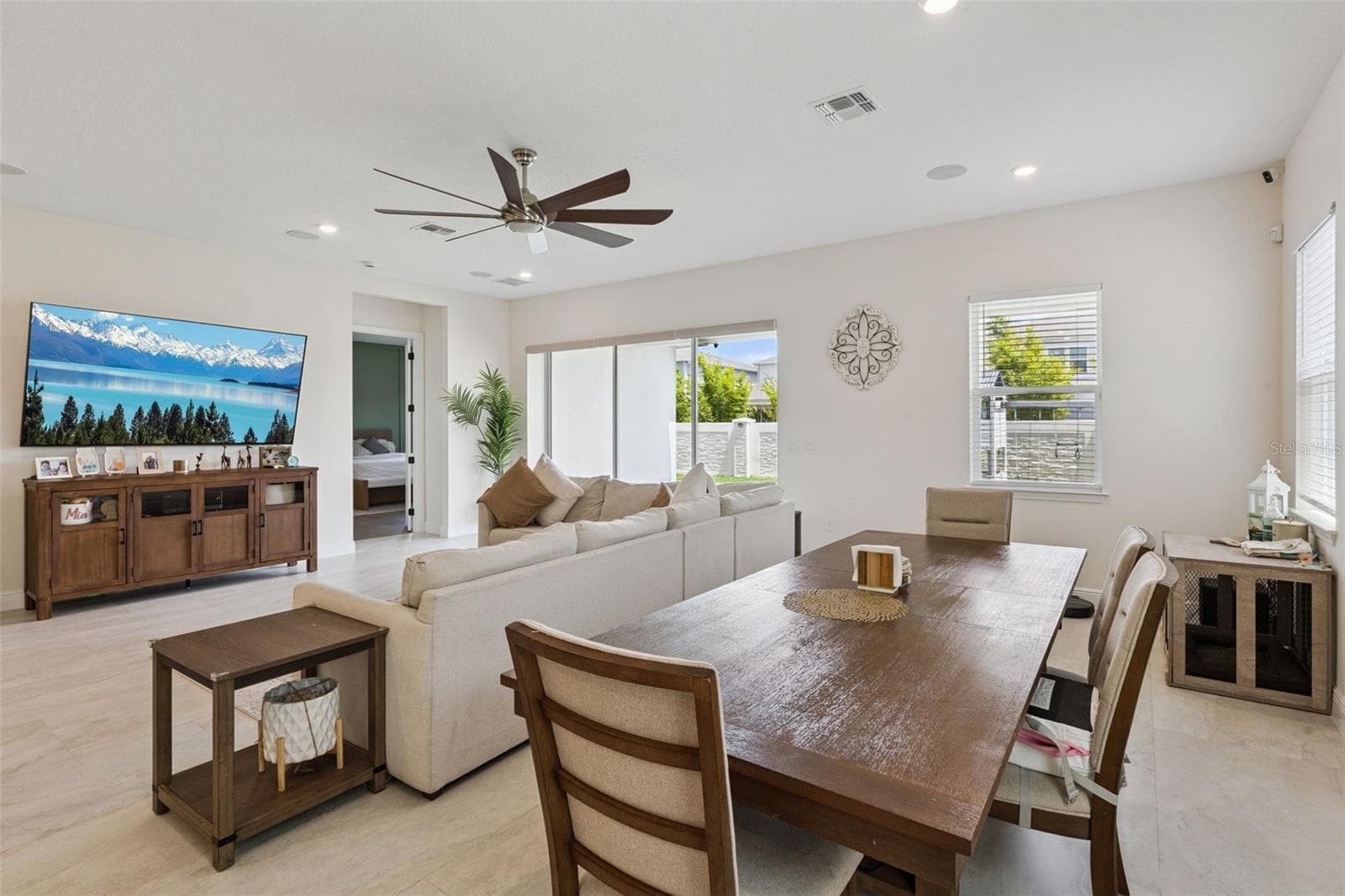 Single Family Residence at 13301 MCMILLAN DR, ORLANDO, photo 15 of 86