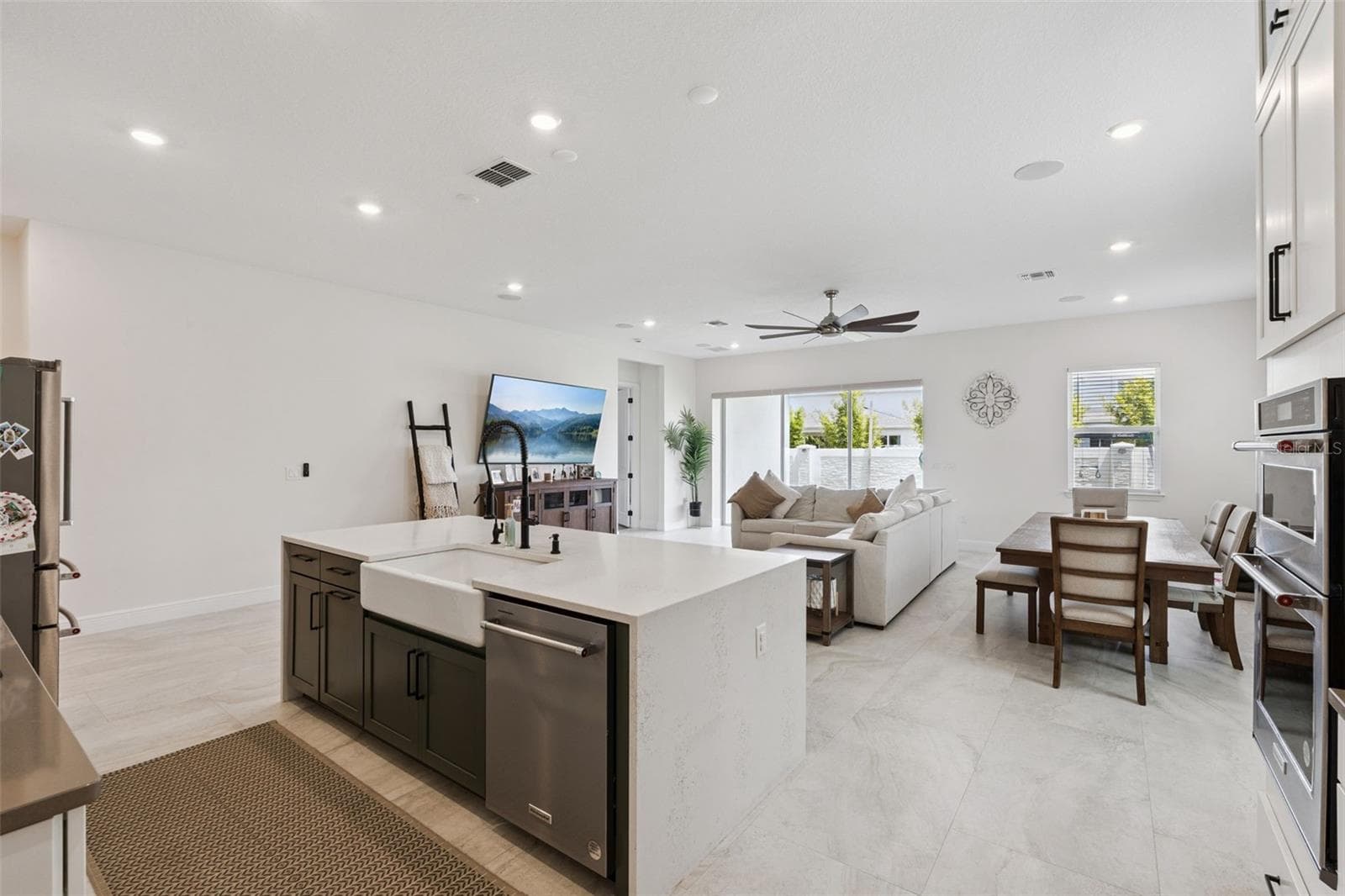 Single Family Residence at 13301 MCMILLAN DR, ORLANDO, photo 17 of 86