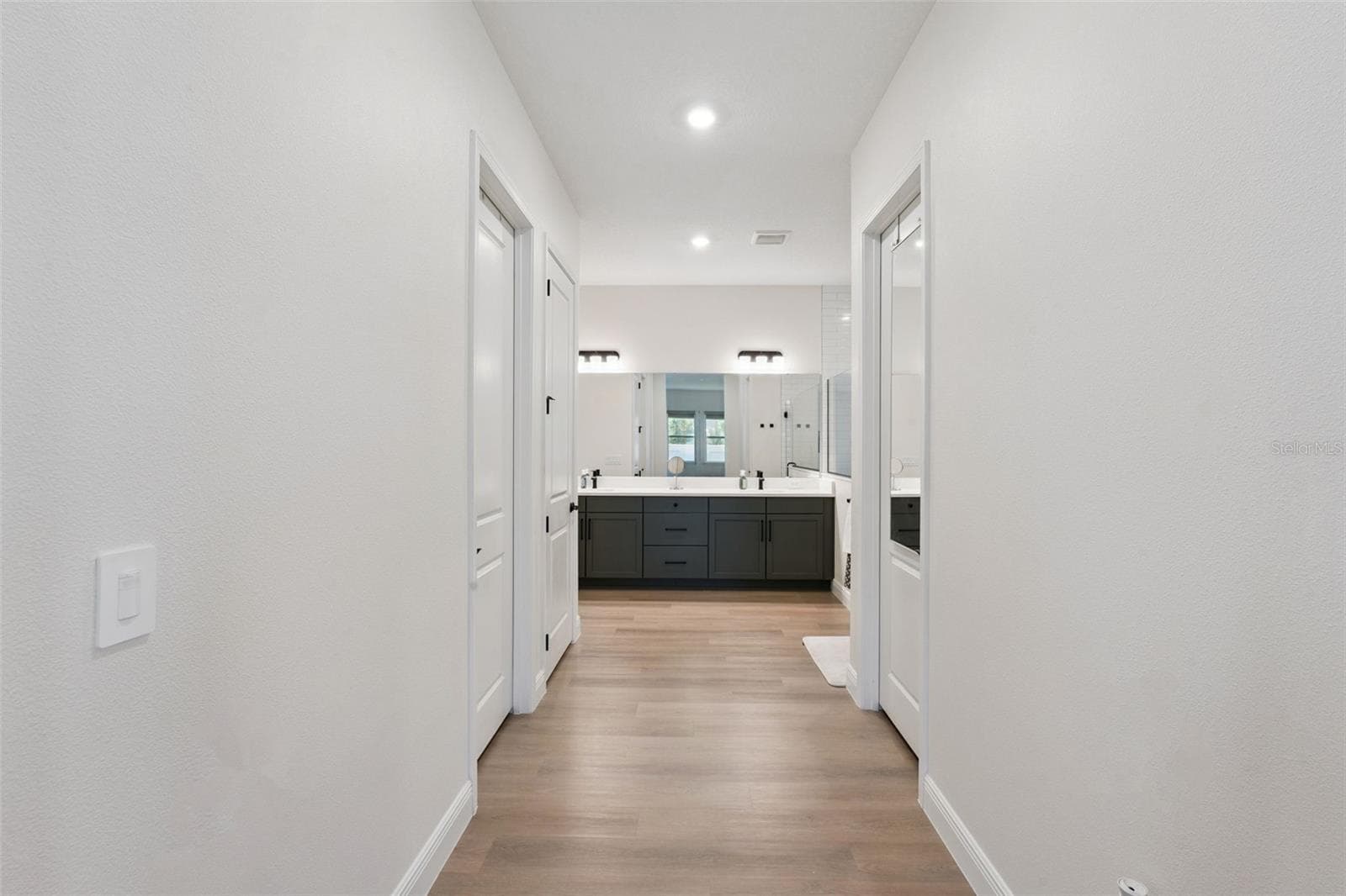 Single Family Residence at 13301 MCMILLAN DR, ORLANDO, photo 31 of 86