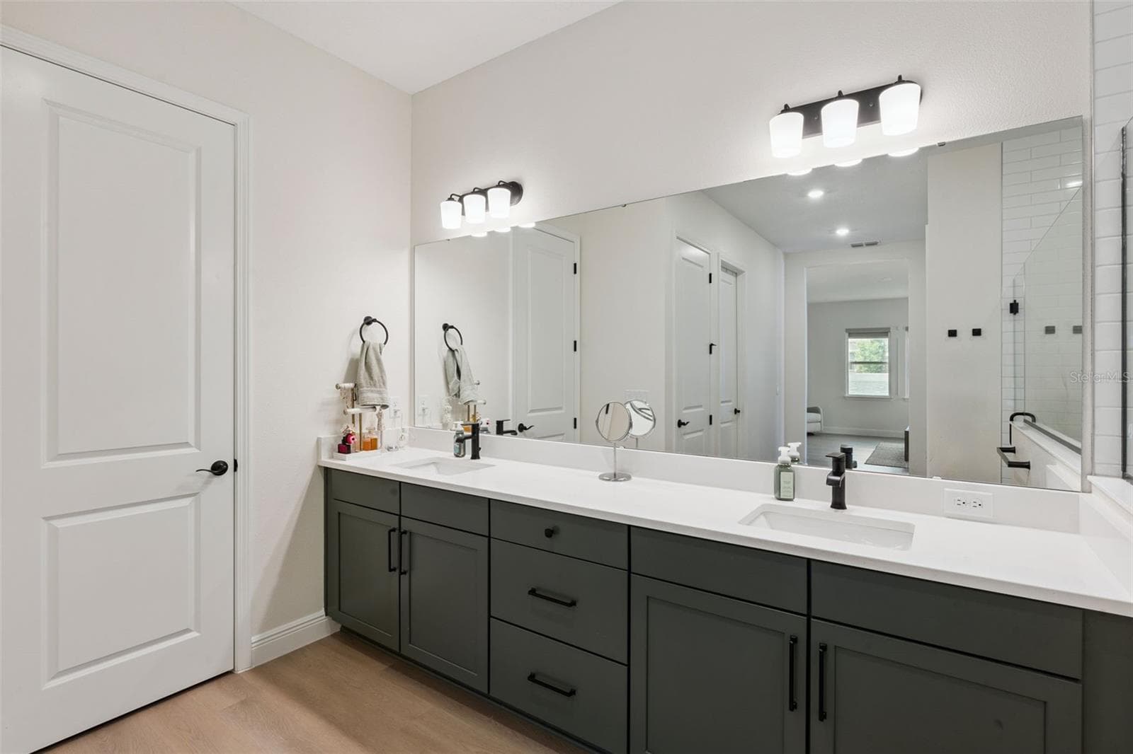 Single Family Residence at 13301 MCMILLAN DR, ORLANDO, photo 33 of 86