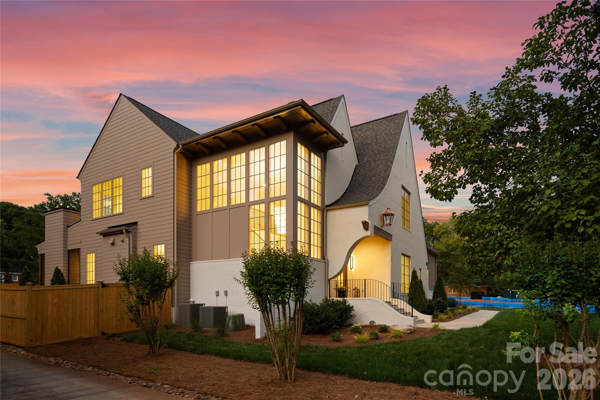 Single Family Residence at 236 Wingrave Drive, Charlotte, photo 8 of 48