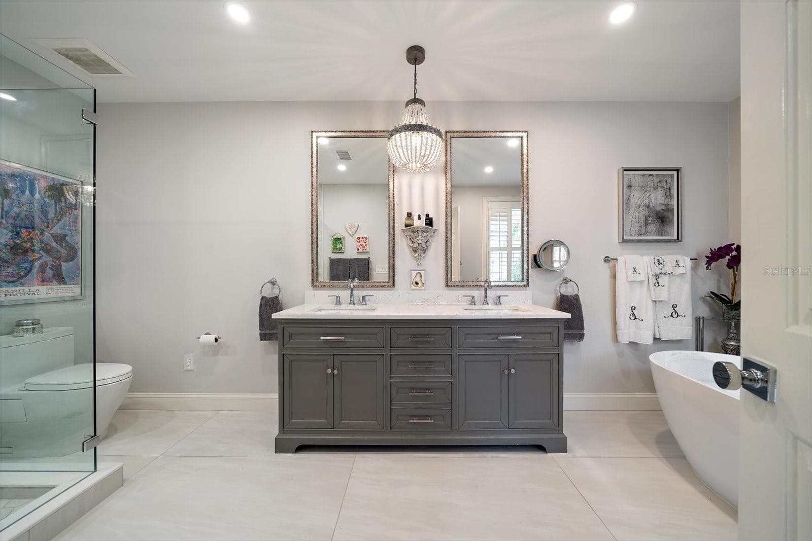 Primary Bathroom (Third Floor) - 6212 BAYSHORE BLVD #F, TAMPA
