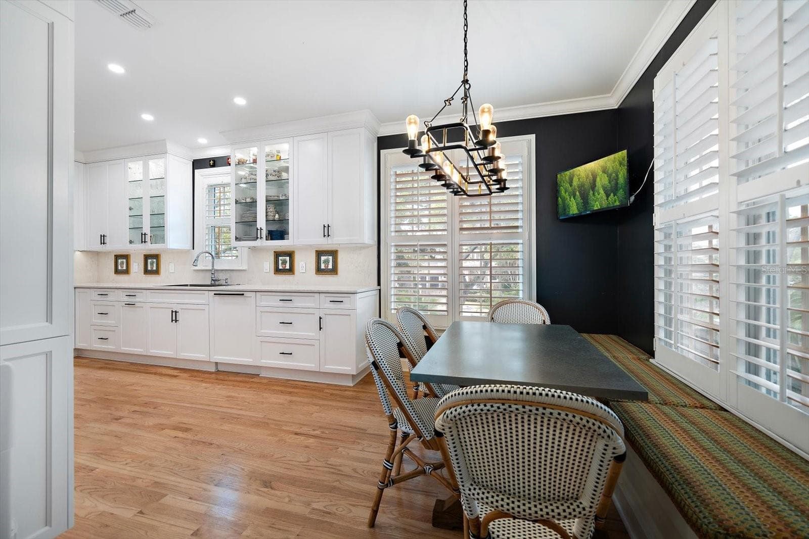 Eating Space in Kitchen (Second Floor) - 6212 BAYSHORE BLVD #F, TAMPA