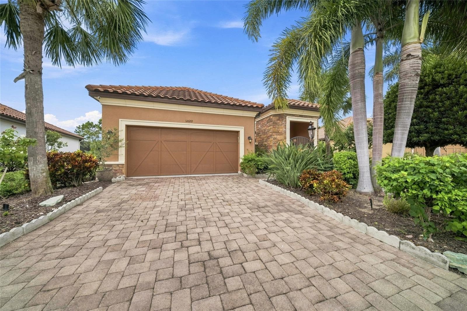 Paver driveway - 12672 FONTANA LOOP, BRADENTON