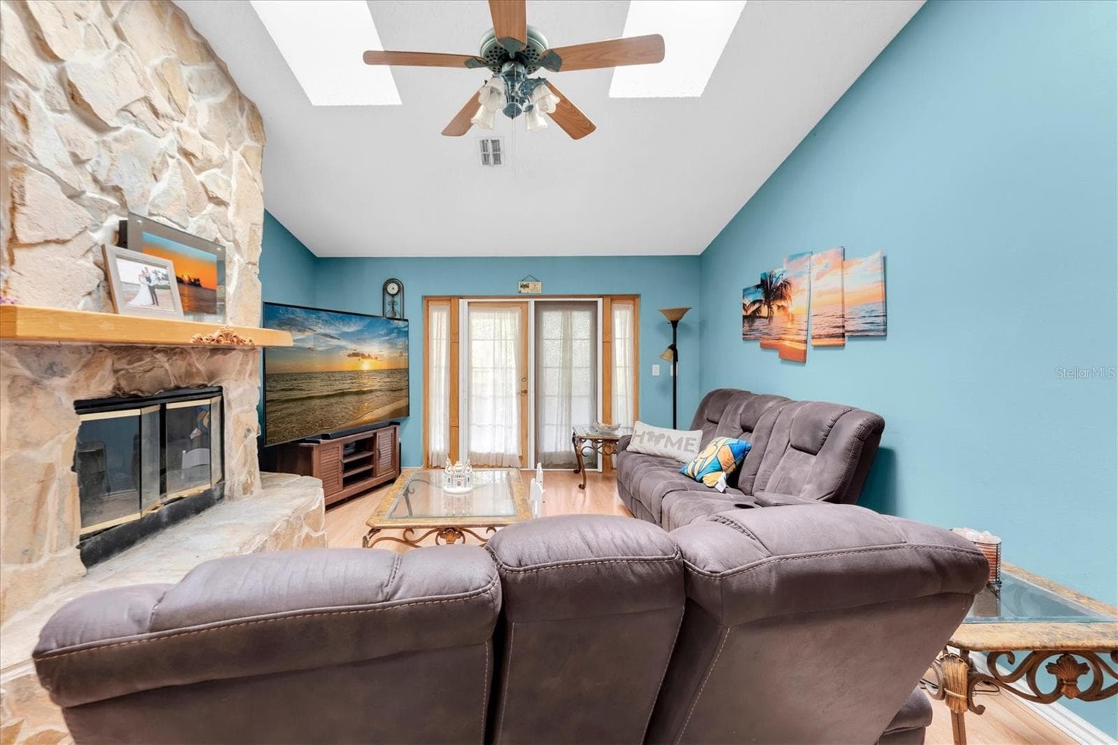 Single Family Residence at 10833 LIVINGSTON DR, NEW PORT RICHEY, photo 6 of 51