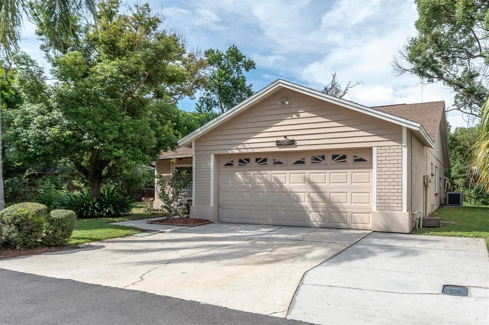 Single Family Residence at 10833 LIVINGSTON DR, NEW PORT RICHEY, photo 35 of 51
