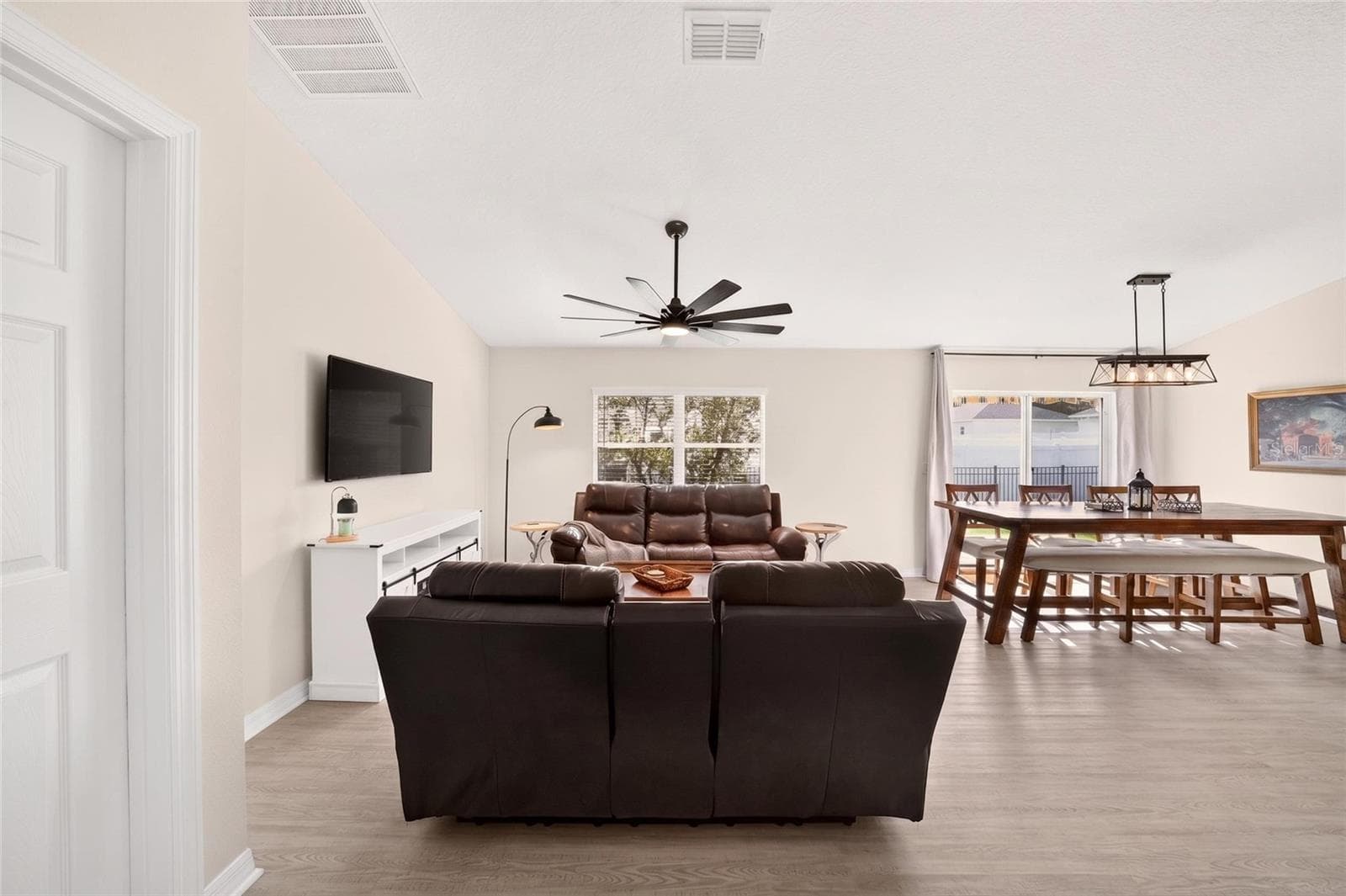 Single Family Residence at 16075 NE 16TH TER, CITRA, photo 4 of 56