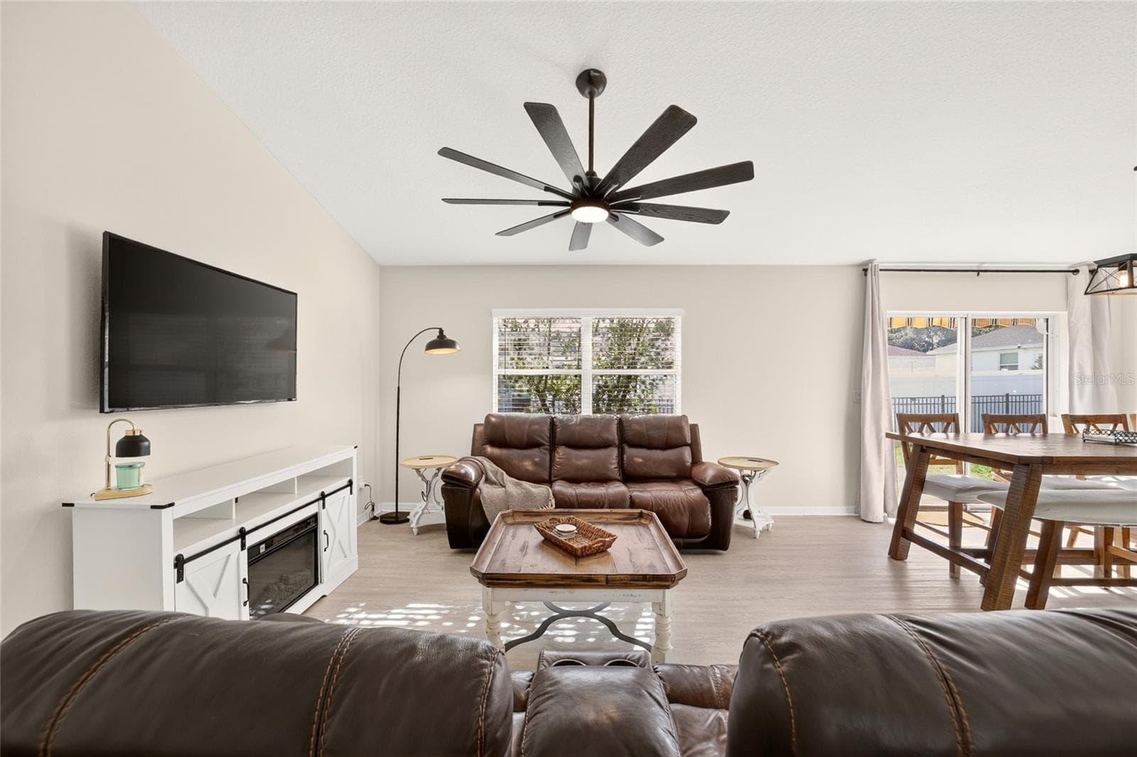 Single Family Residence at 16075 NE 16TH TER, CITRA, photo 5 of 56