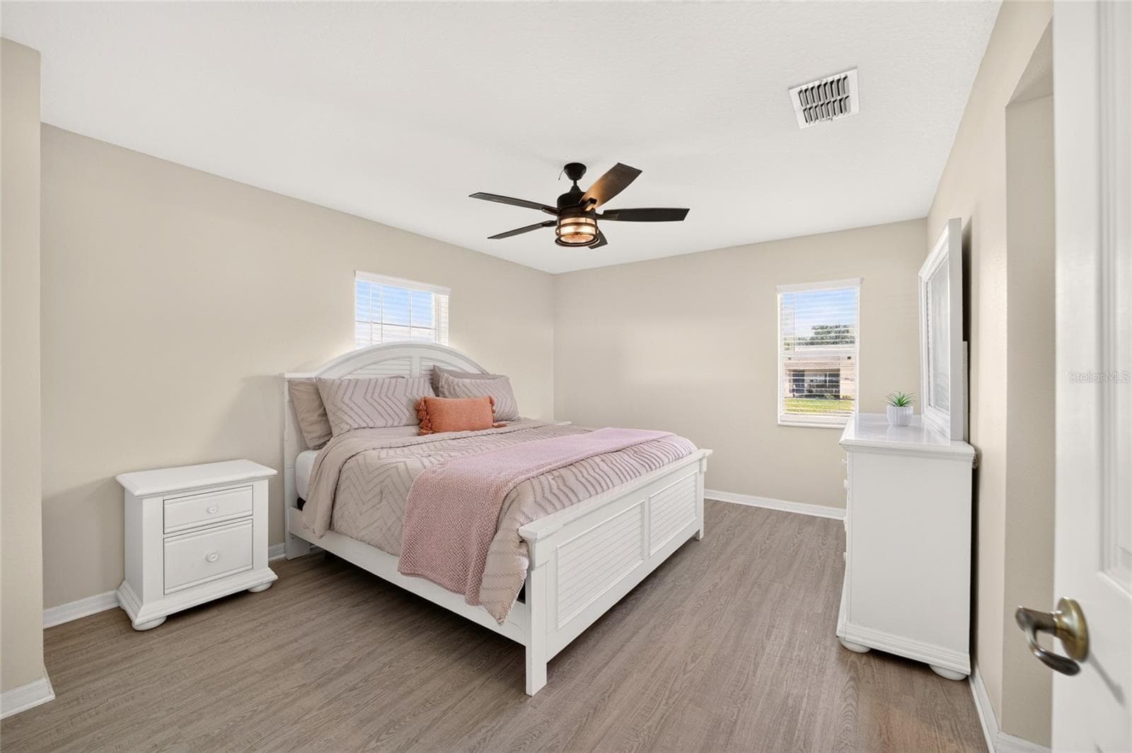 Single Family Residence at 16075 NE 16TH TER, CITRA, photo 28 of 56
