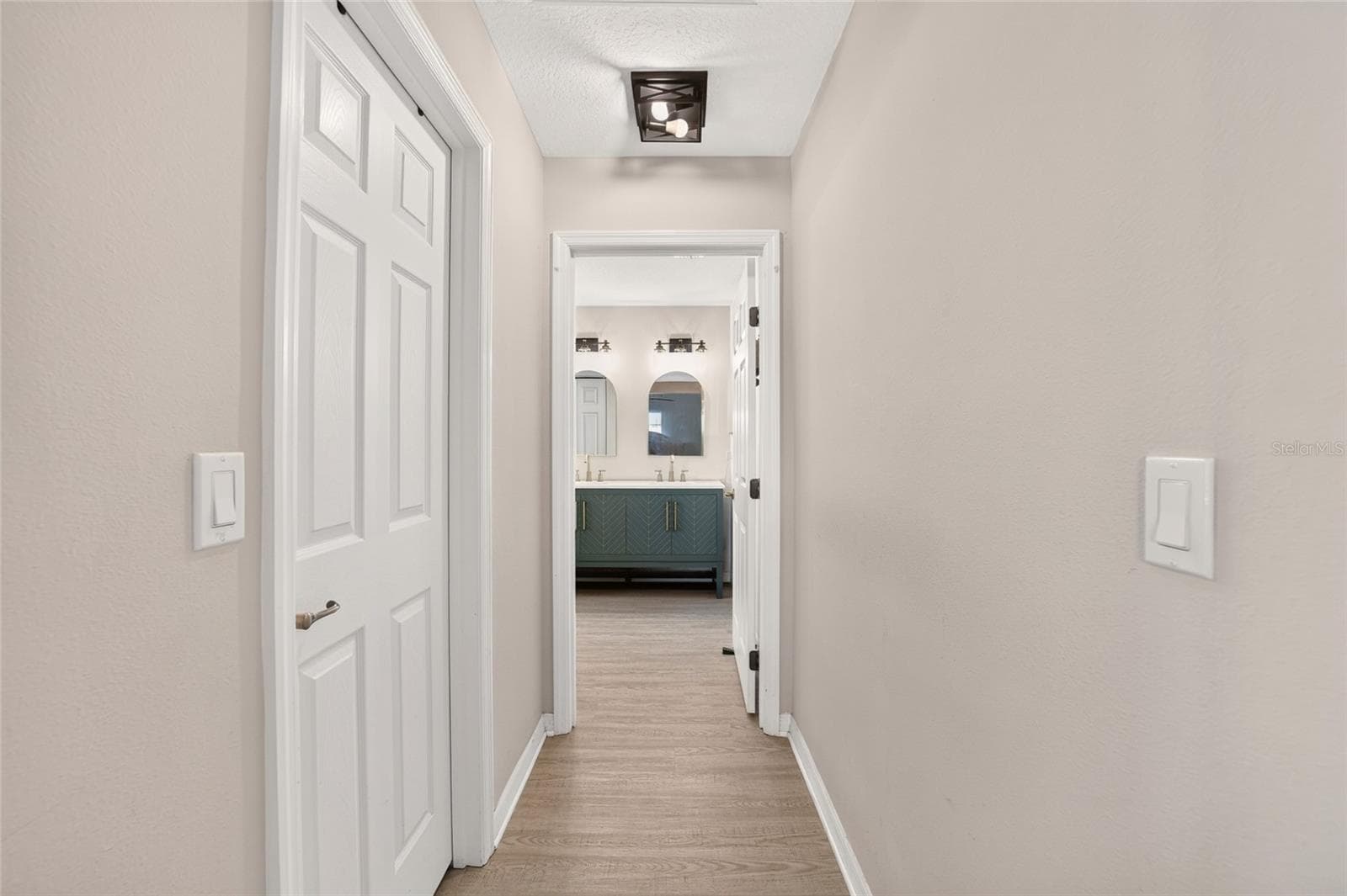 Single Family Residence at 16075 NE 16TH TER, CITRA, photo 32 of 56