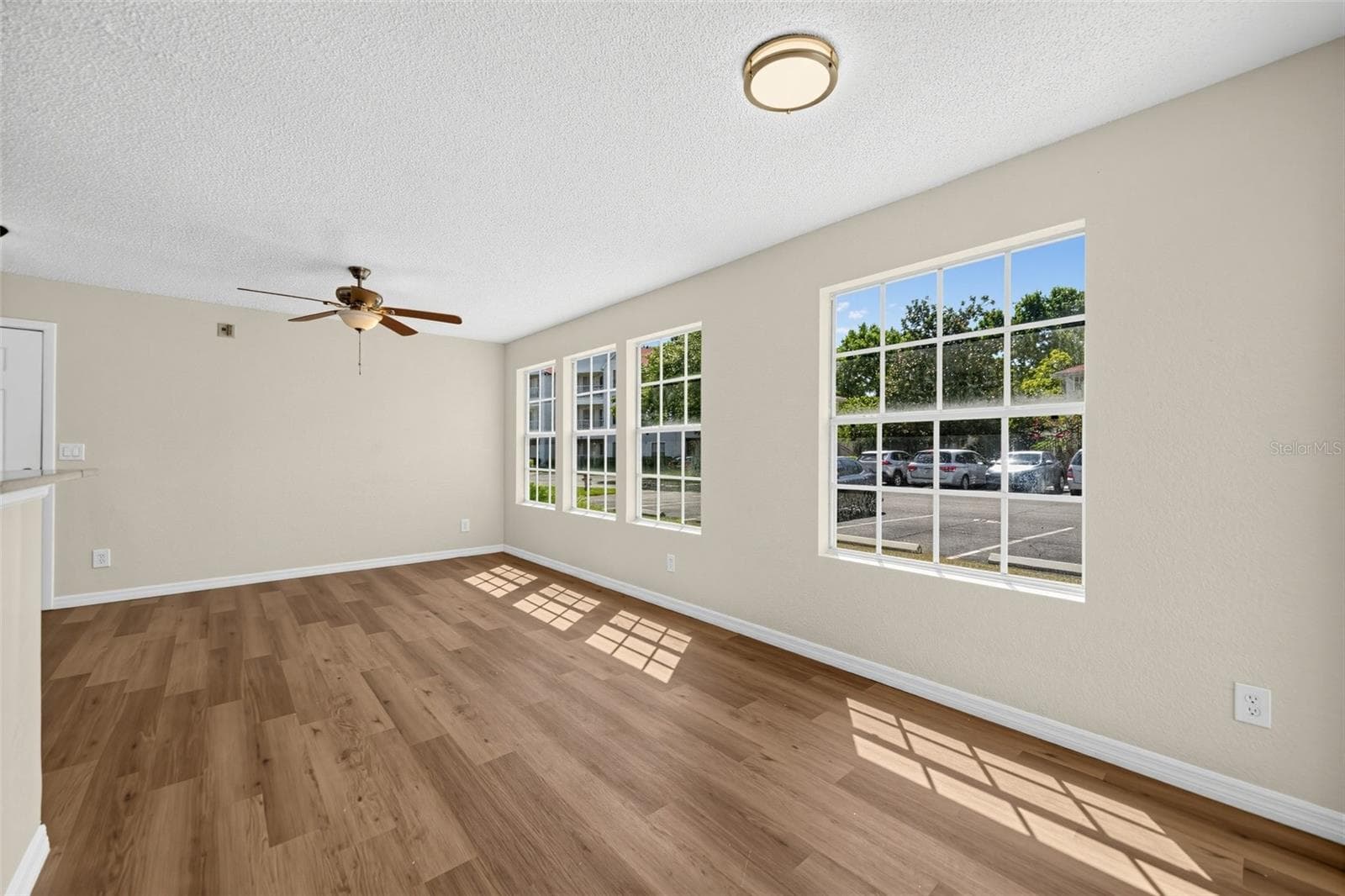Condominium at 11550 WESTWOOD BLVD #1211, ORLANDO, photo 4 of 37