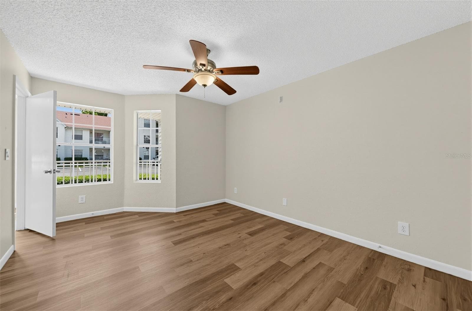 Condominium at 11550 WESTWOOD BLVD #1211, ORLANDO, photo 9 of 37