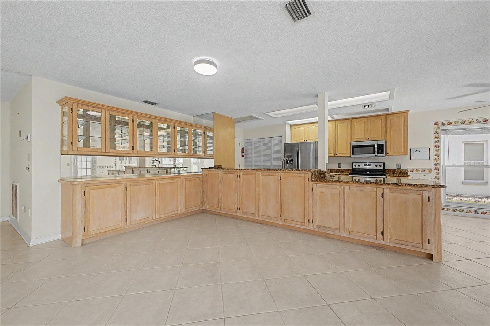 Single Family Residence at 2376 BENT PINE CT, SPRING HILL, photo 18 of 64