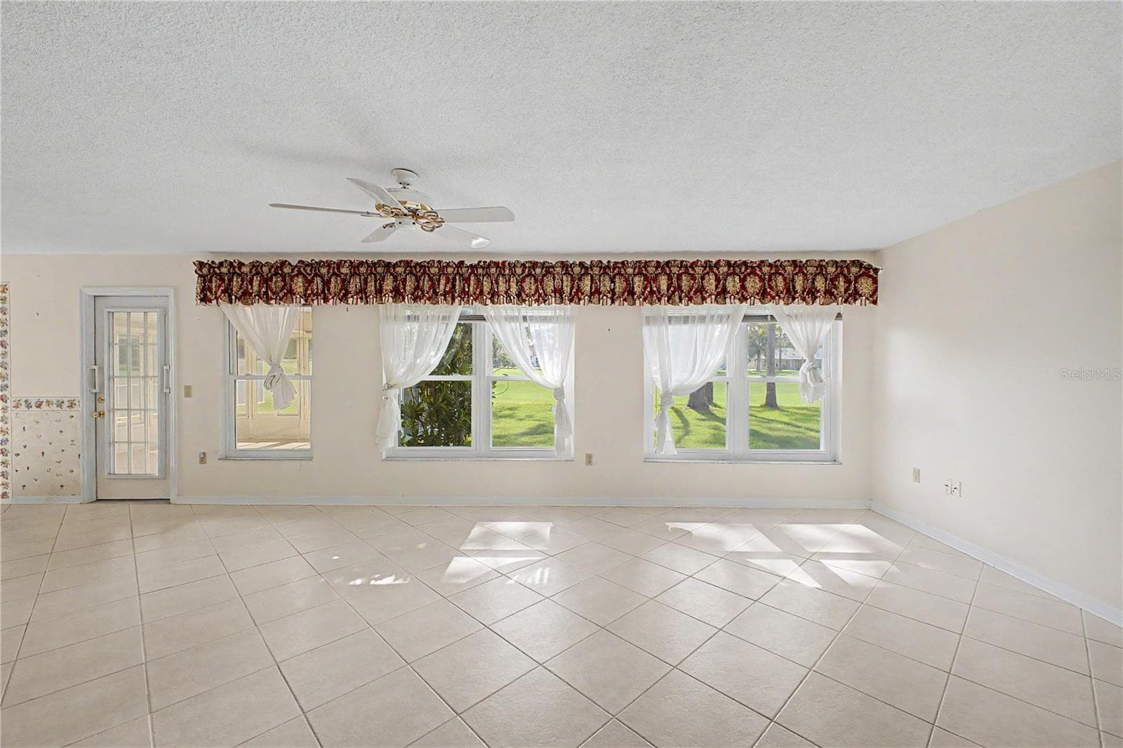 Single Family Residence at 2376 BENT PINE CT, SPRING HILL, photo 27 of 64