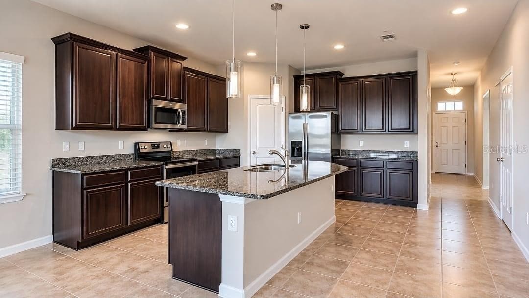 Single Family Residence at 9215 MOUNTAIN MAGNOLIA DR, RIVERVIEW, photo 5 of 29