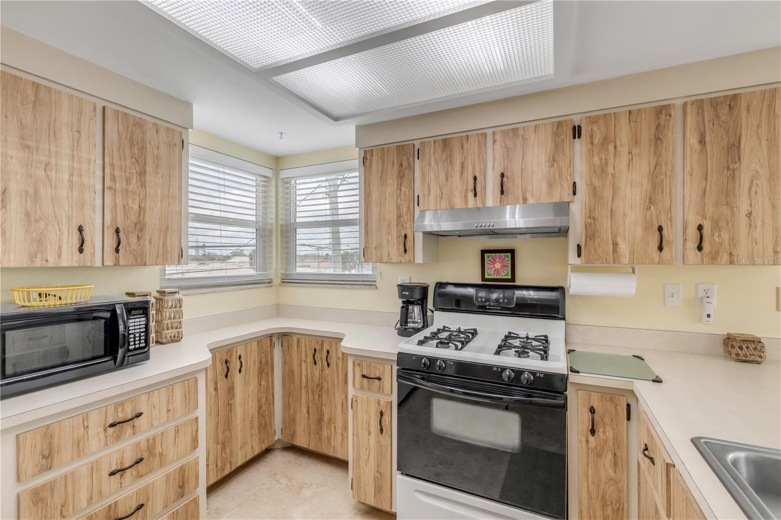 Apartment 2 Kitchen - 2707 S ATLANTIC AVE, NEW SMYRNA BEACH