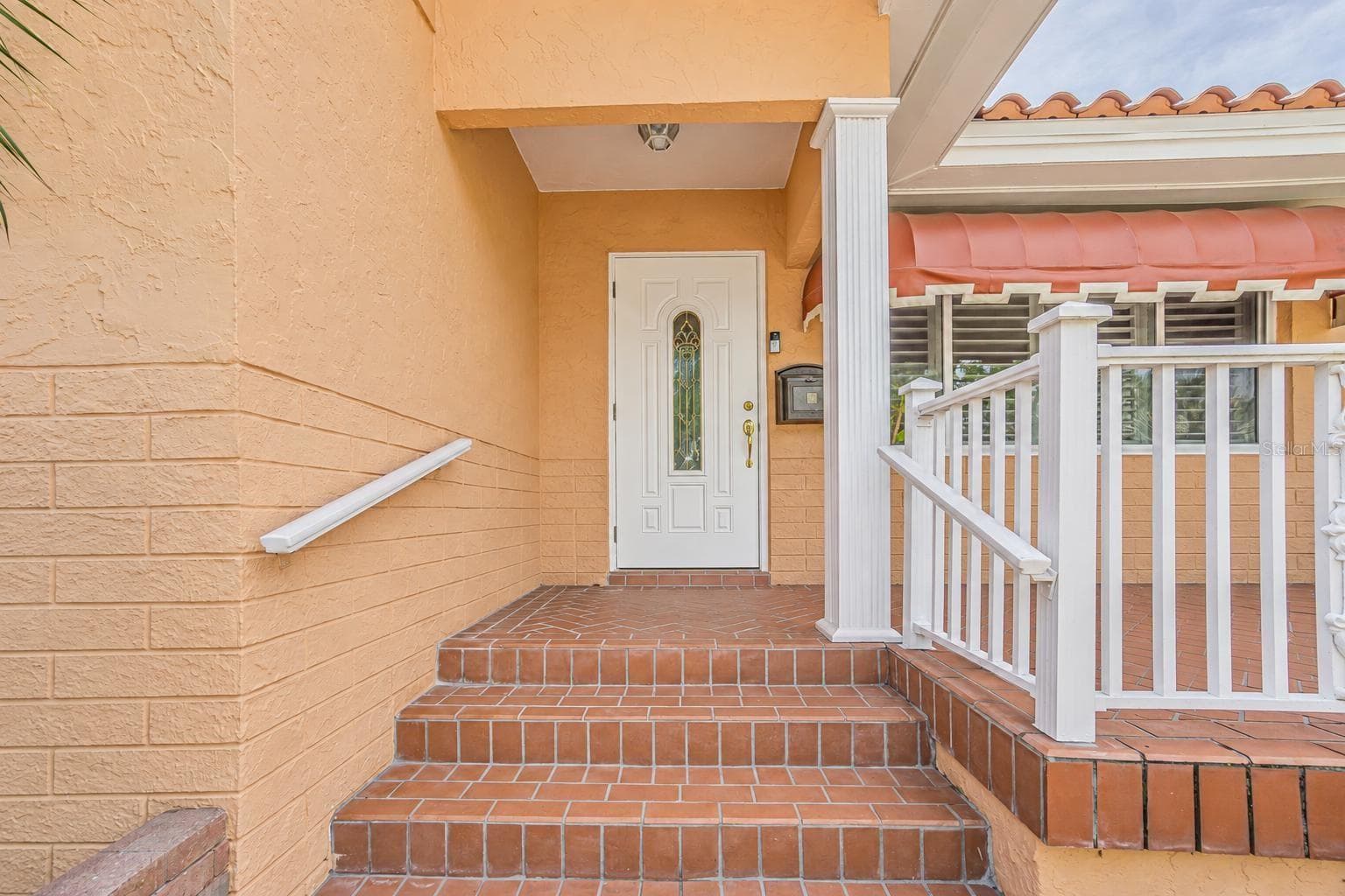 Single Family Residence at 243 SNELL ISLE BLVD NE, ST PETERSBURG, photo 2 of 35