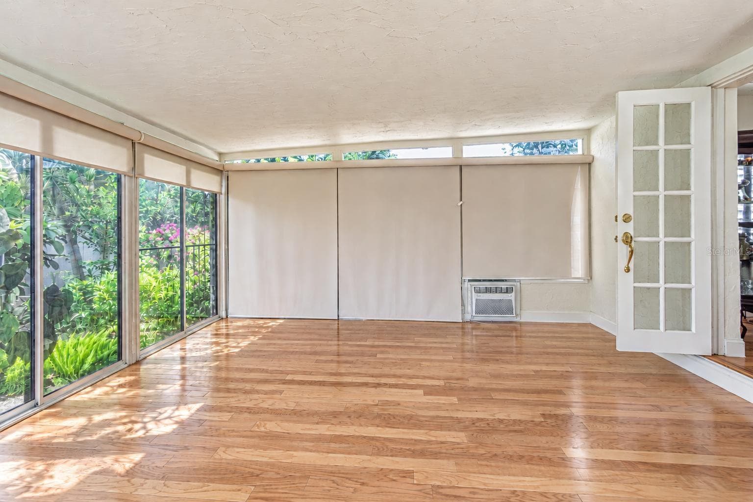 Single Family Residence at 243 SNELL ISLE BLVD NE, ST PETERSBURG, photo 13 of 35
