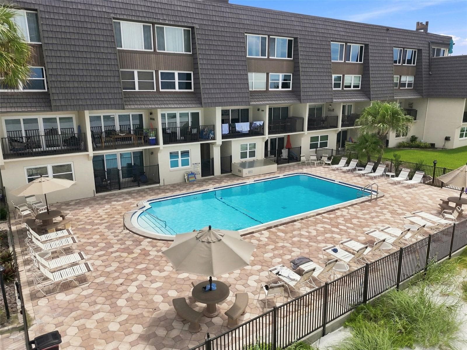 Pool with view of the beach - 60 GULF BLVD #214, INDIAN ROCKS BEACH