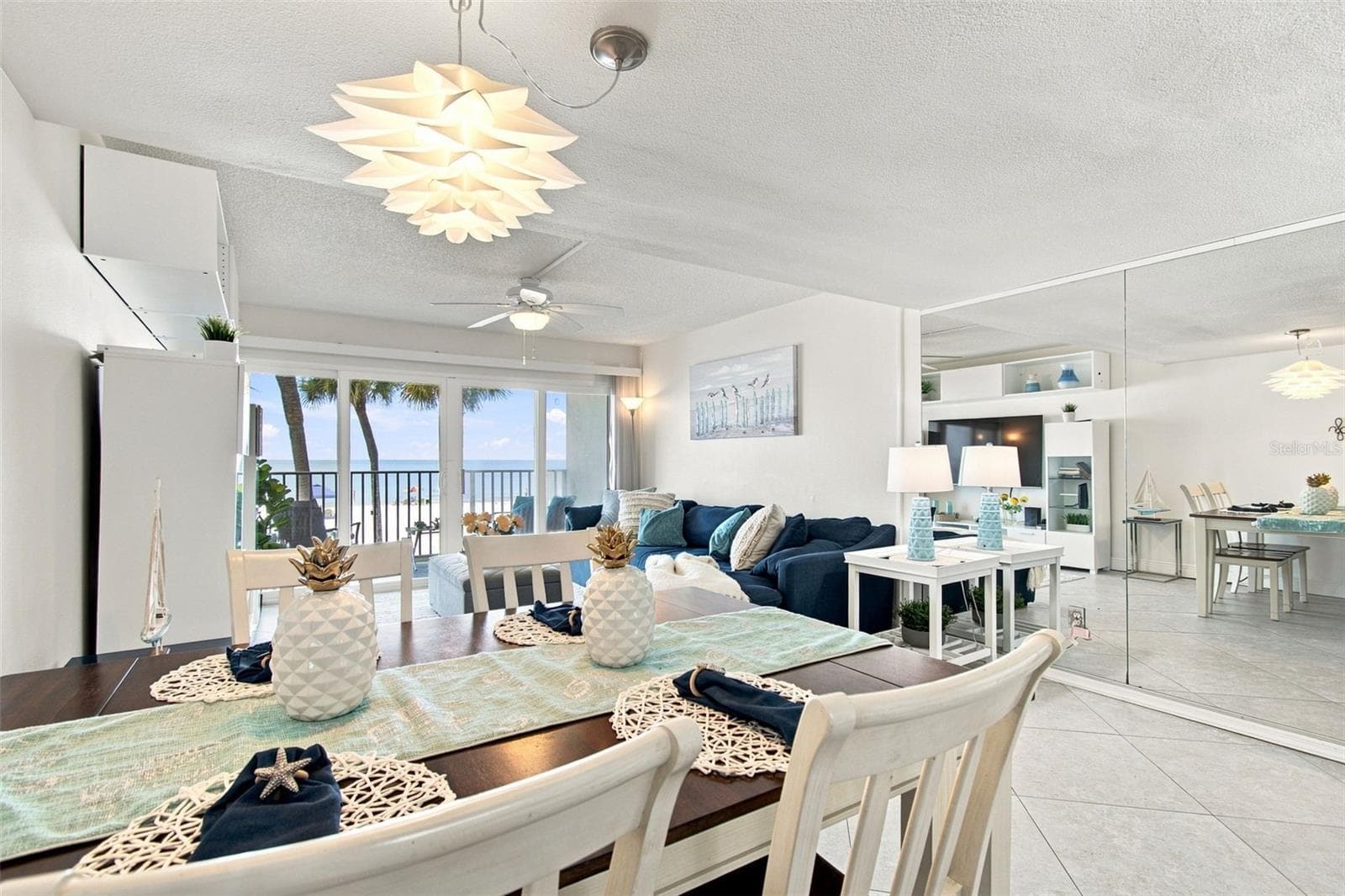 Dining area - 60 GULF BLVD #214, INDIAN ROCKS BEACH