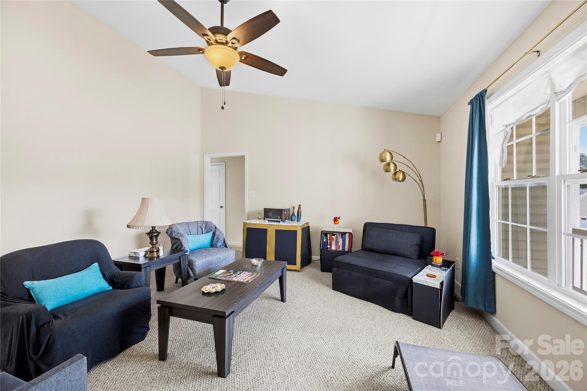 Single Family Residence at 5119 Hildreth Court, Concord, photo 5 of 23