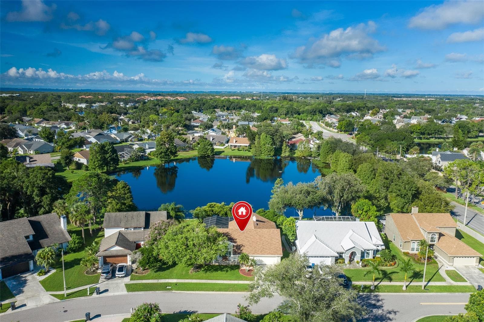 Single Family Residence at 11810 SPANISH LAKE DR, TAMPA, photo 3 of 66