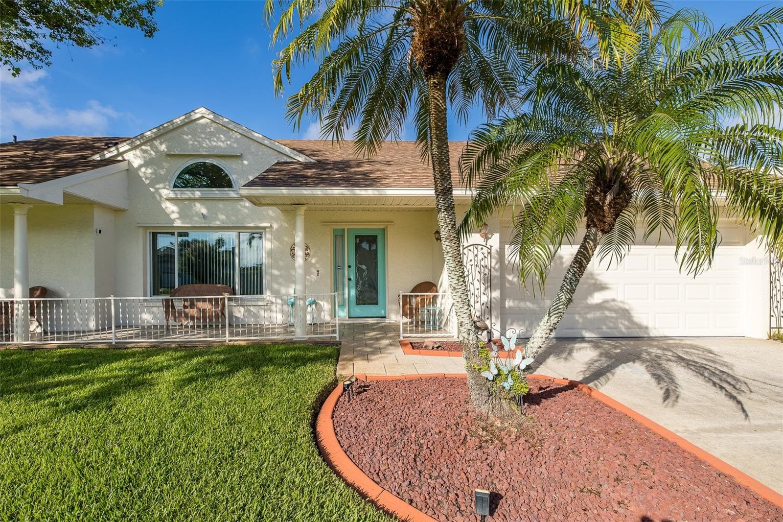 Single Family Residence at 11810 SPANISH LAKE DR, TAMPA, photo 6 of 66