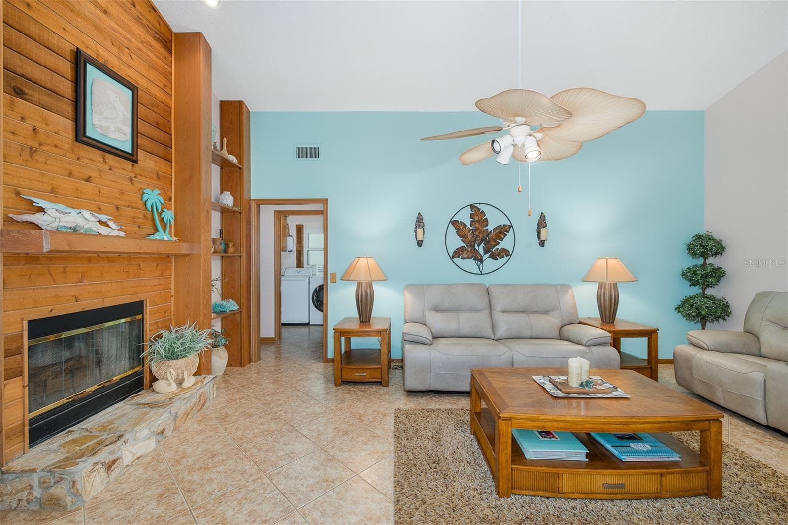 Single Family Residence at 11810 SPANISH LAKE DR, TAMPA, photo 14 of 66