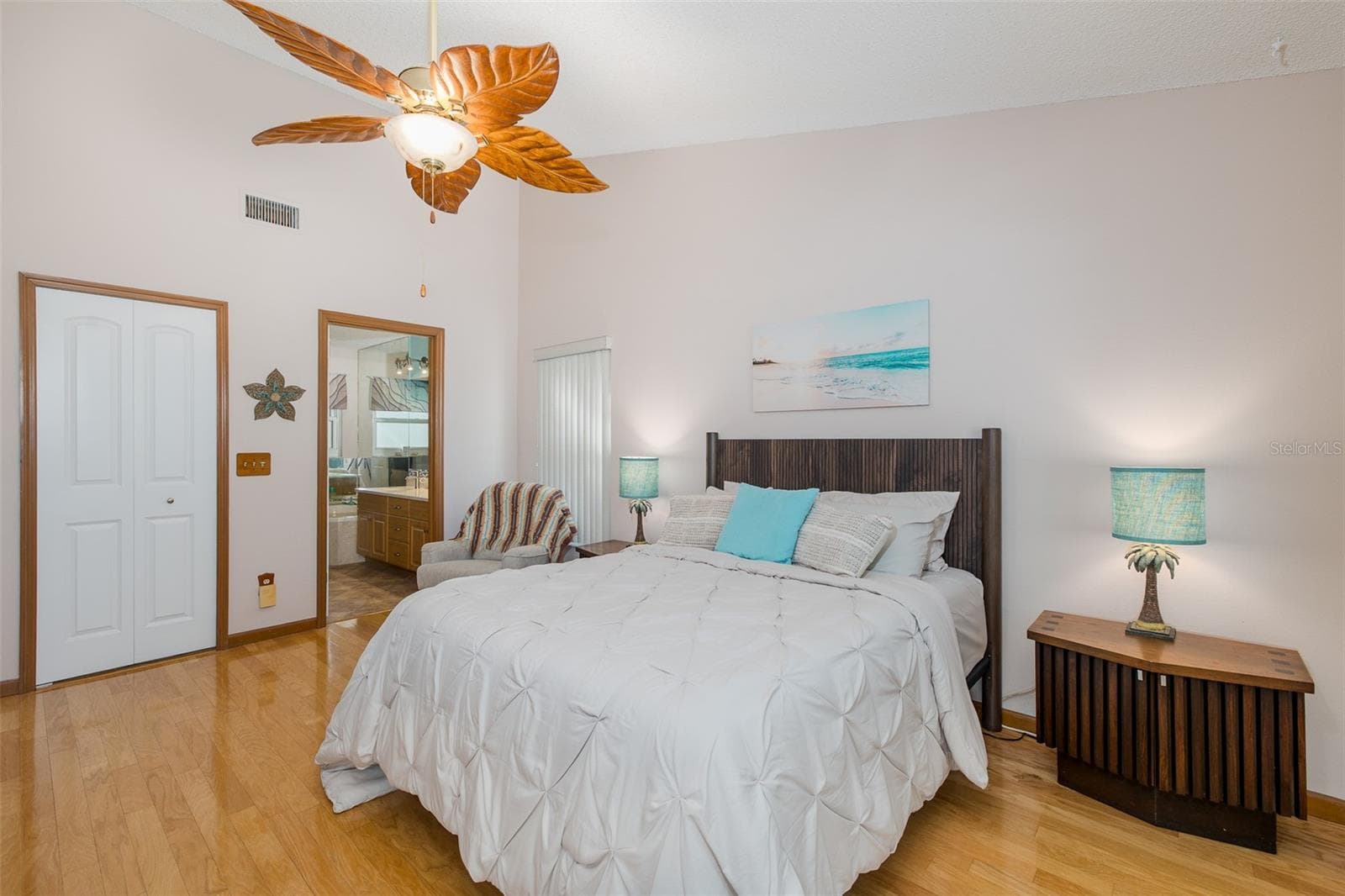 Single Family Residence at 11810 SPANISH LAKE DR, TAMPA, photo 20 of 66