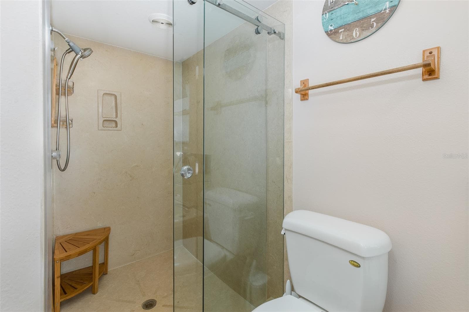 Single Family Residence at 11810 SPANISH LAKE DR, TAMPA, photo 22 of 66