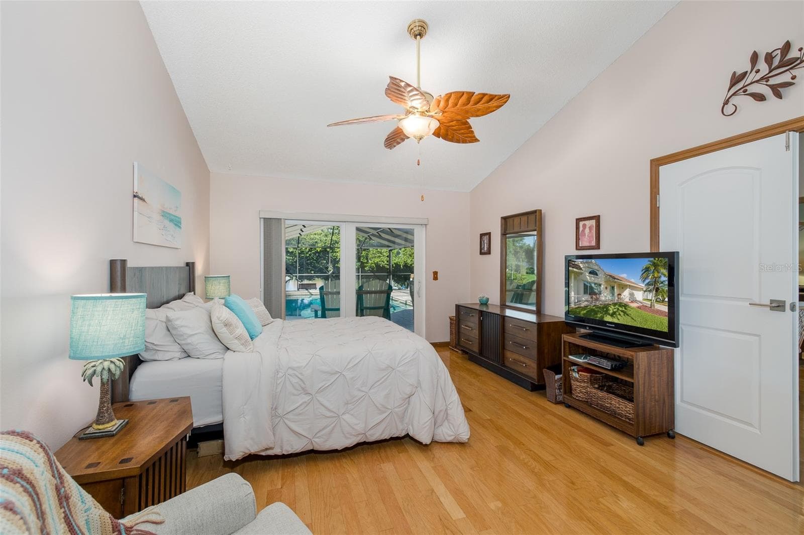 Single Family Residence at 11810 SPANISH LAKE DR, TAMPA, photo 54 of 66