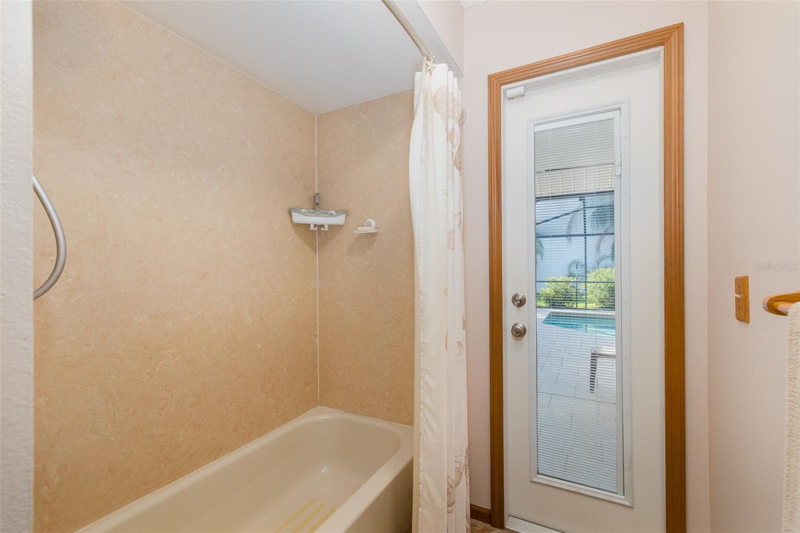 Single Family Residence at 11810 SPANISH LAKE DR, TAMPA, photo 60 of 66